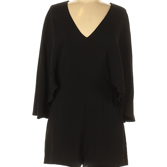 💋 BCBGMAXAZRIA cape black romper M new RARE 💋